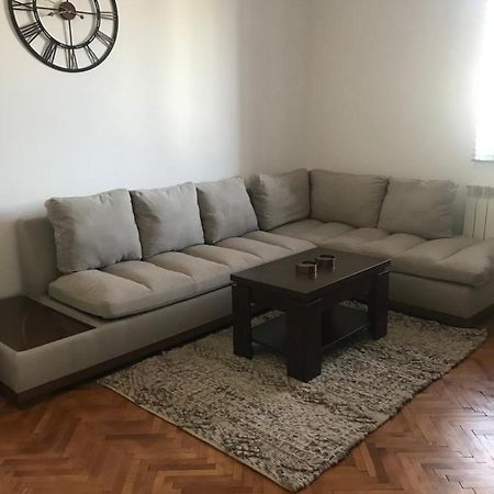 Apartament Sanda Apartment Турда Екстериор снимка