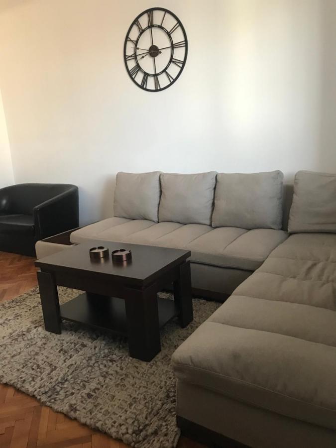 Apartament Sanda Apartment Турда Екстериор снимка